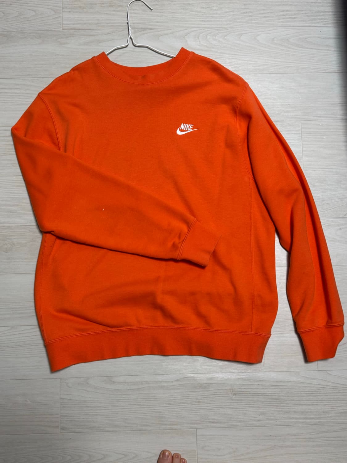 나이키 맨투맨 상품이미지1