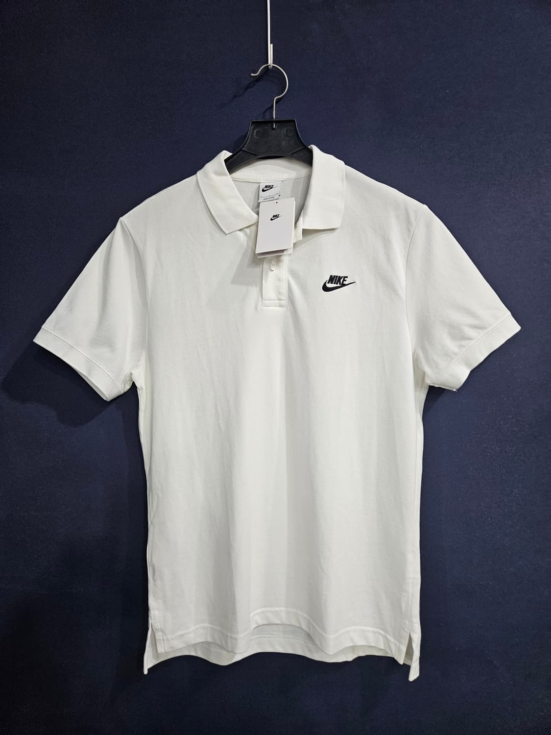 나이키 자수로고 화이트 남성 100 카라반팔티  상품이미지1