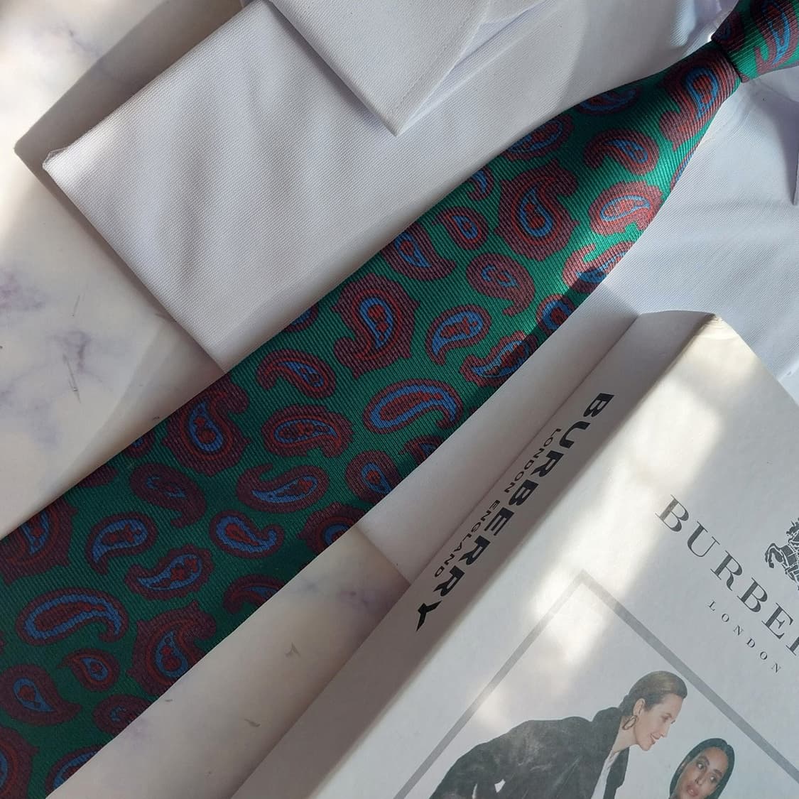 버버리 실크 그린 페이즐리 패턴 넥타이 9cm A~B등급 K2471
 상품이미지6