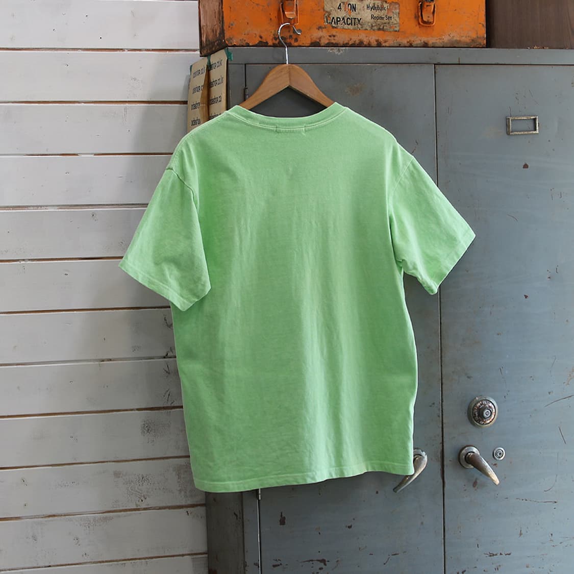 (착용컷) GUESS JEANS 워시드 반팔 티셔츠 (남성용 103) 상품이미지2