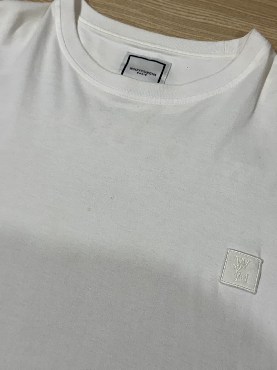 [52] 우영미 23SS 피라미드 백로고 반팔 티셔츠 화이트 상품이미지3