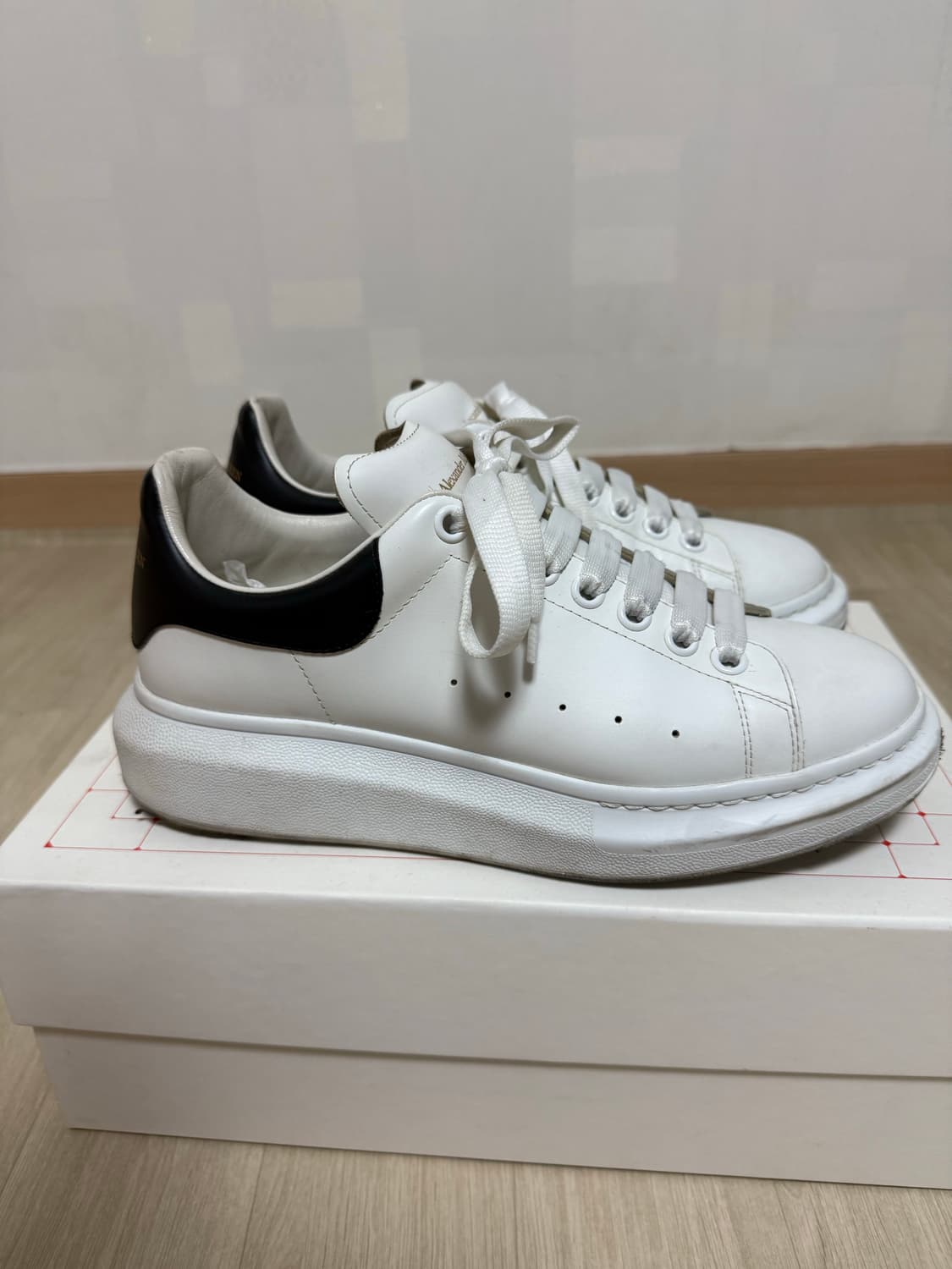 알렉산더맥퀸 오버솔  상품이미지2