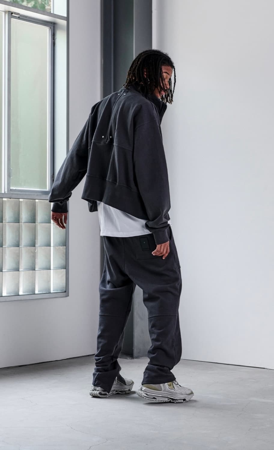 [L] 로어링가드 오블리크 지퍼 헤비 웨이트 팬츠 블랙 상품이미지10