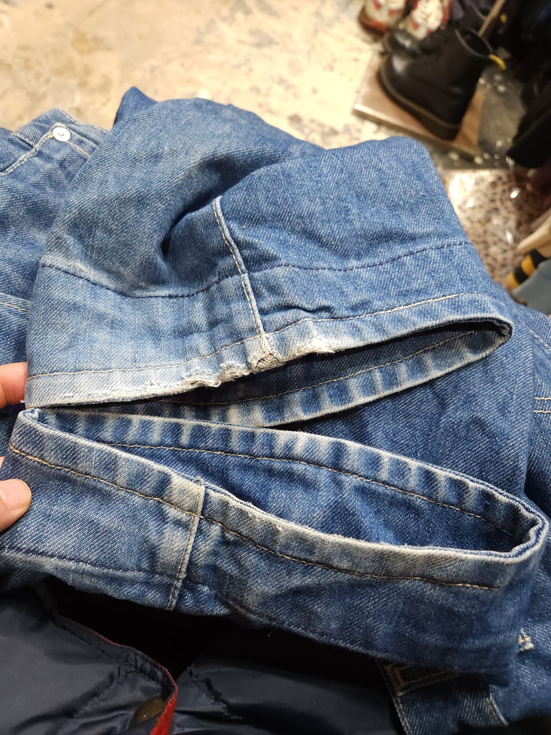 리바이스  엔지니어드 00s  데님팬츠

 상품이미지8