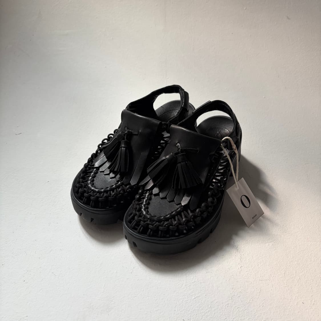 Tassel Woven Platform Sandals 상품이미지1