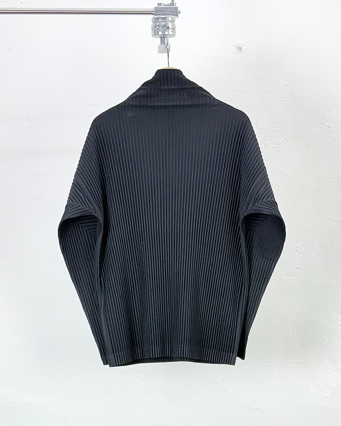 이세이 미야케 옴므 플리세 블랙 하이넥 슬리브리스 셔츠 상품이미지6