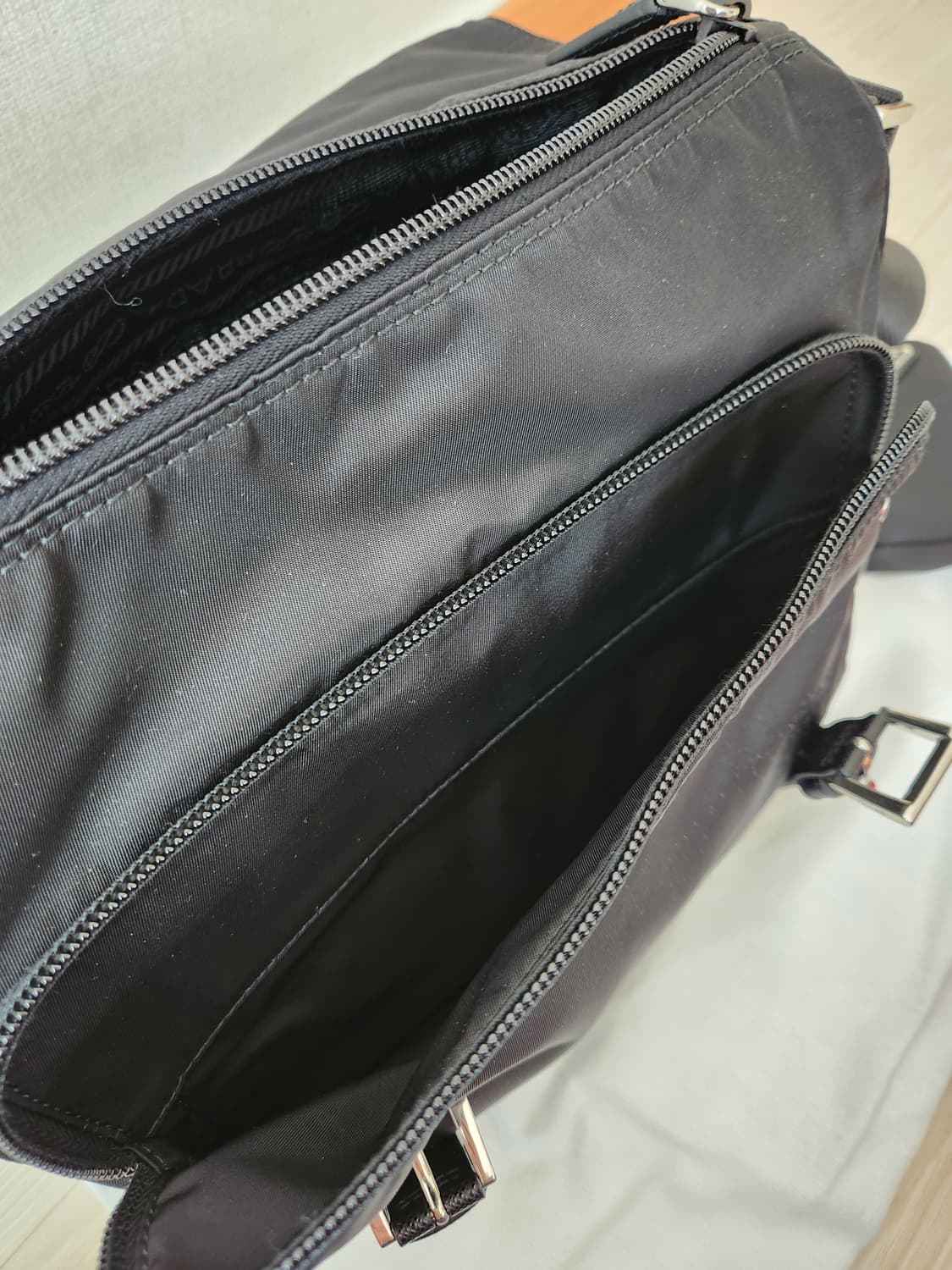 (새상품)프라다 리나일론 숄더백 상품이미지6