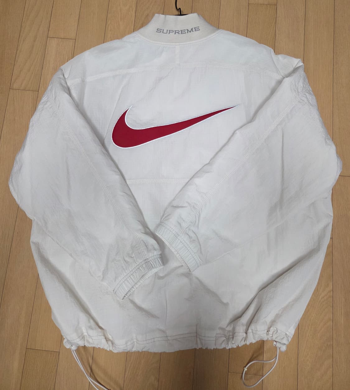 슈프림 x 나이키 립스탑 풀오버 화이트 상품이미지2