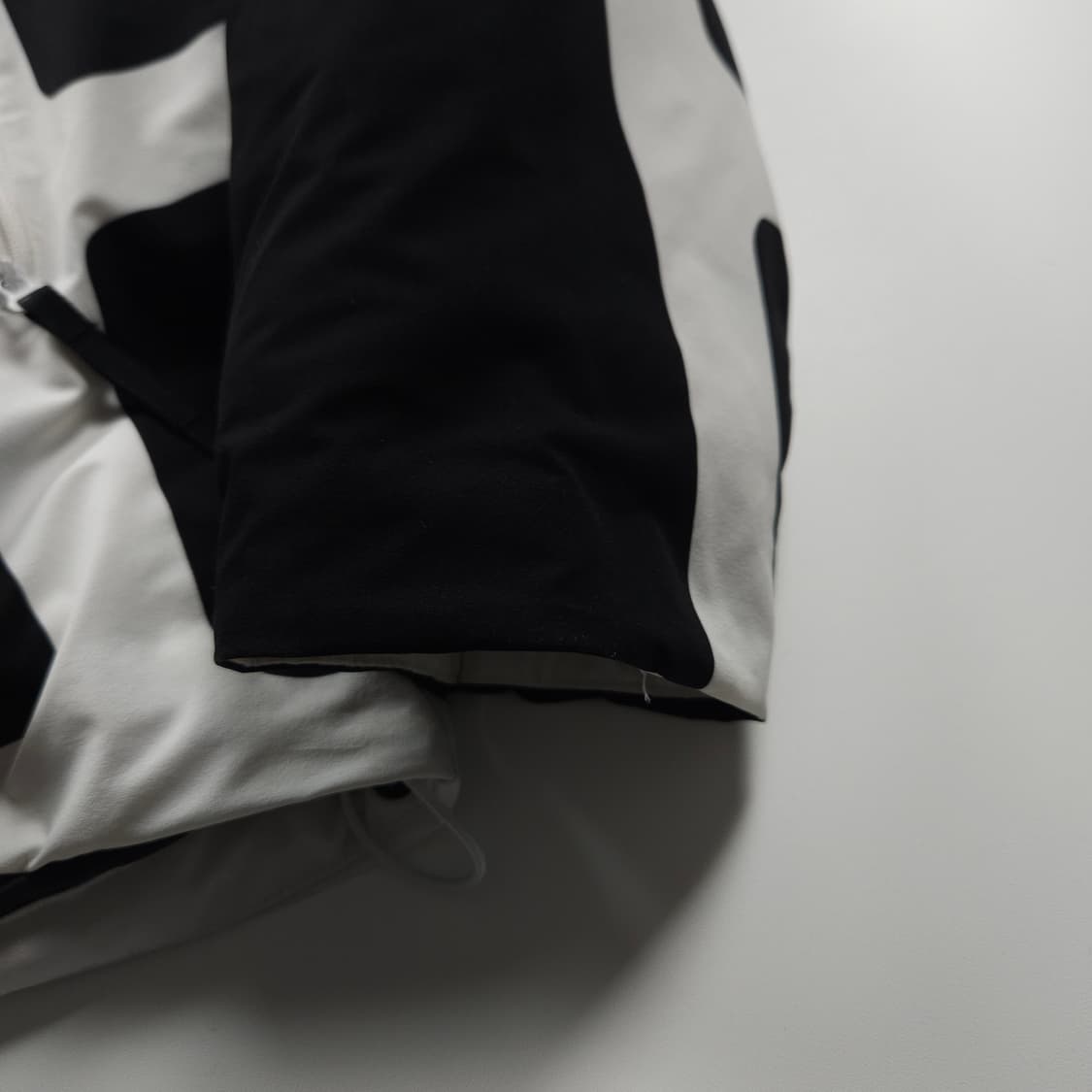 스파이더 투웨이 배색 디테일 점퍼 (XL) 상품이미지4