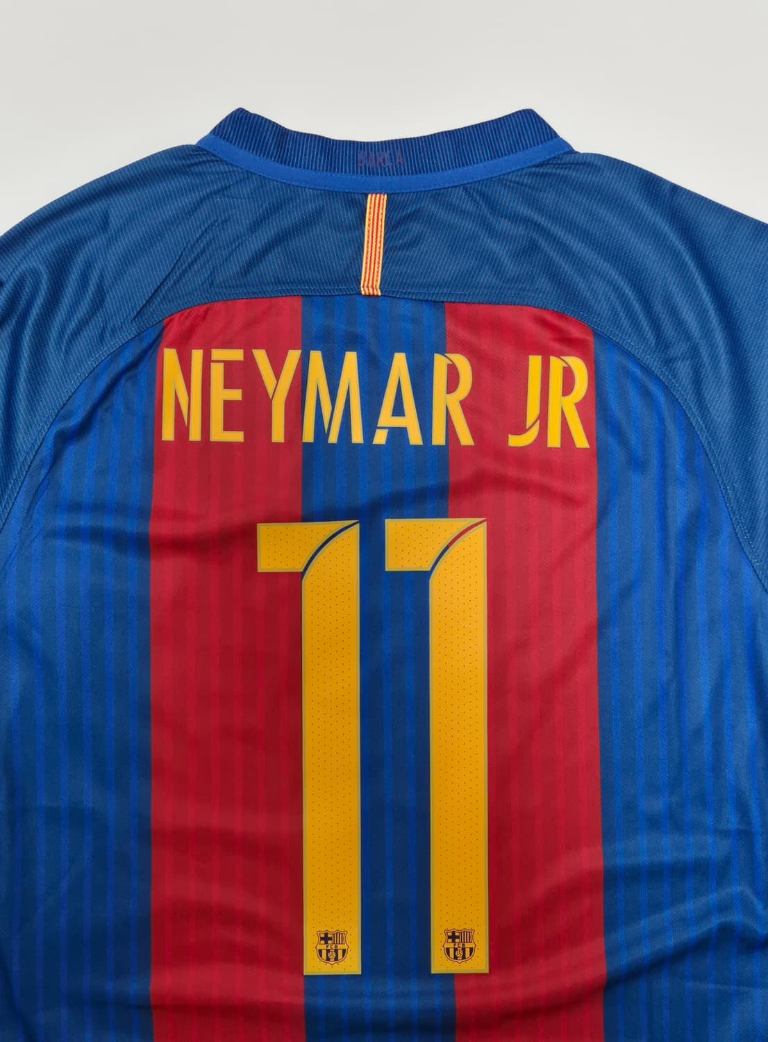 16-17 바르셀로나 홈 네이마르 유니폼 M사이즈 레플리카  상품이미지7