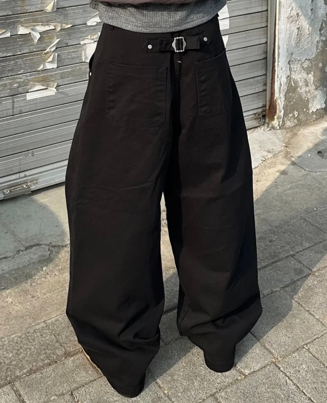 베이스모먼트 신치 백 커브드 팬츠 상품이미지1