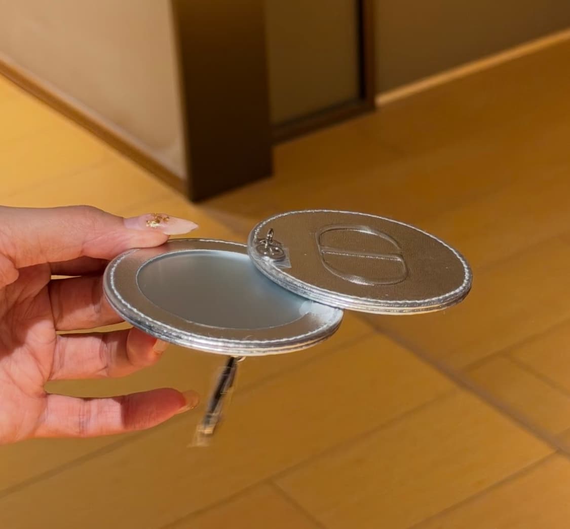 디올 뷰티 실버 미러 키링 원형 휴대용 손거울 상품이미지4