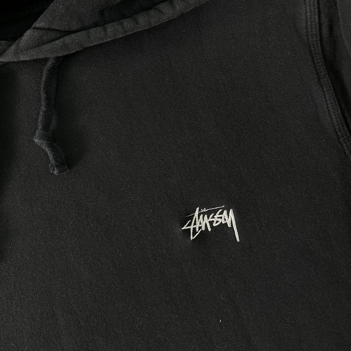 95 스투시 자수로고 블랙 후드티 상품이미지2