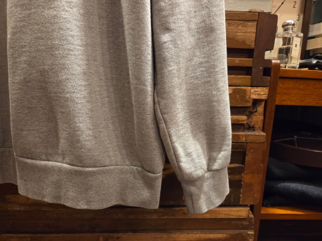 아크네 스웻 상품이미지6