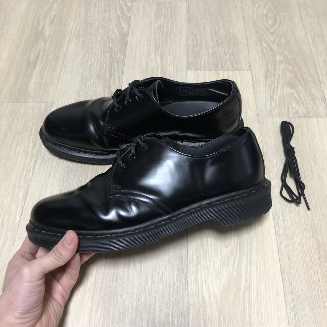 (270) 닥터마틴 Dr.martens 1461 3홀 모노 무광 블랙 상품이미지1
