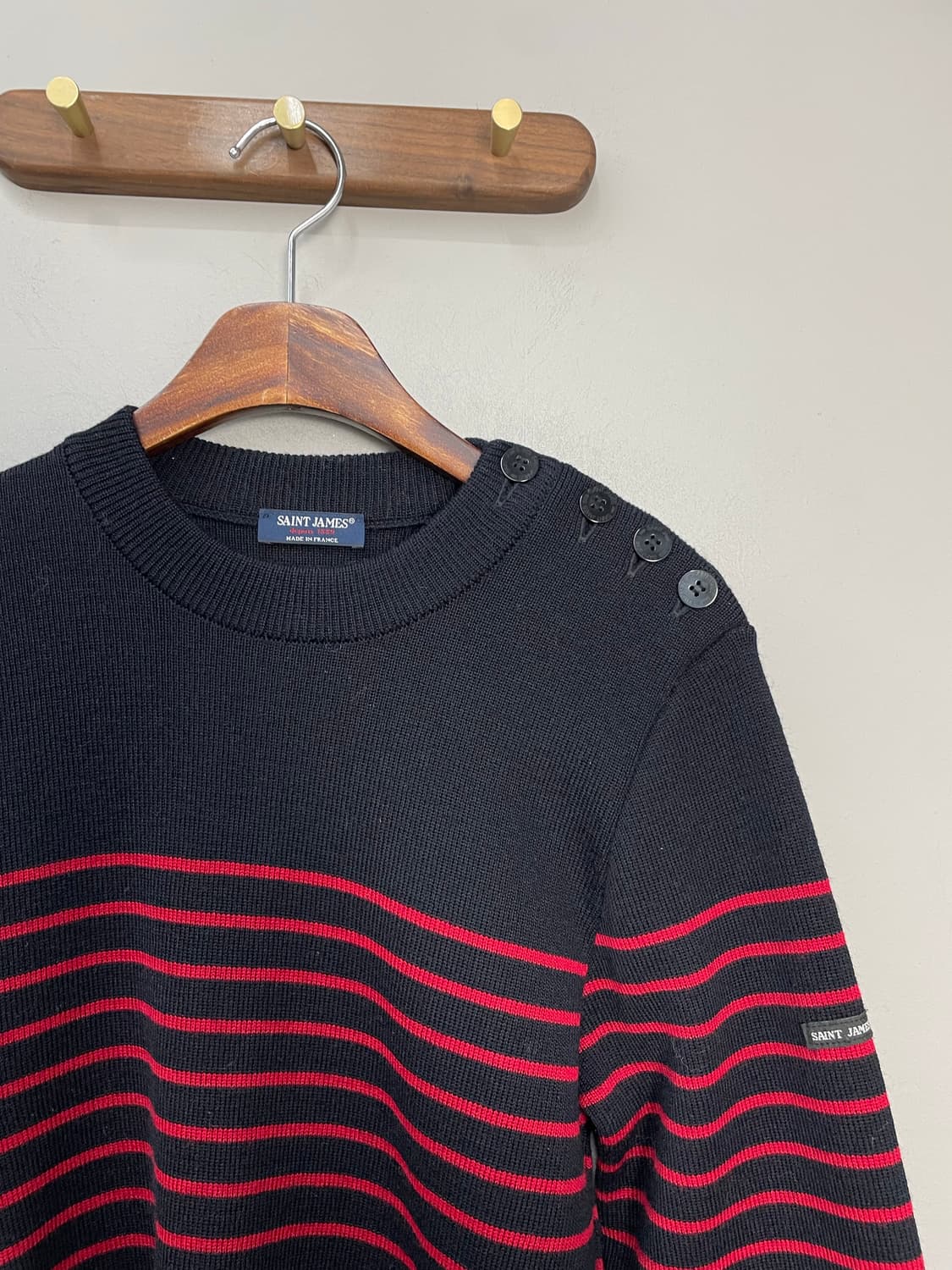 세인트제임스 버튼 디테일 레드 스트라이프 니트 H1604 상품이미지3
