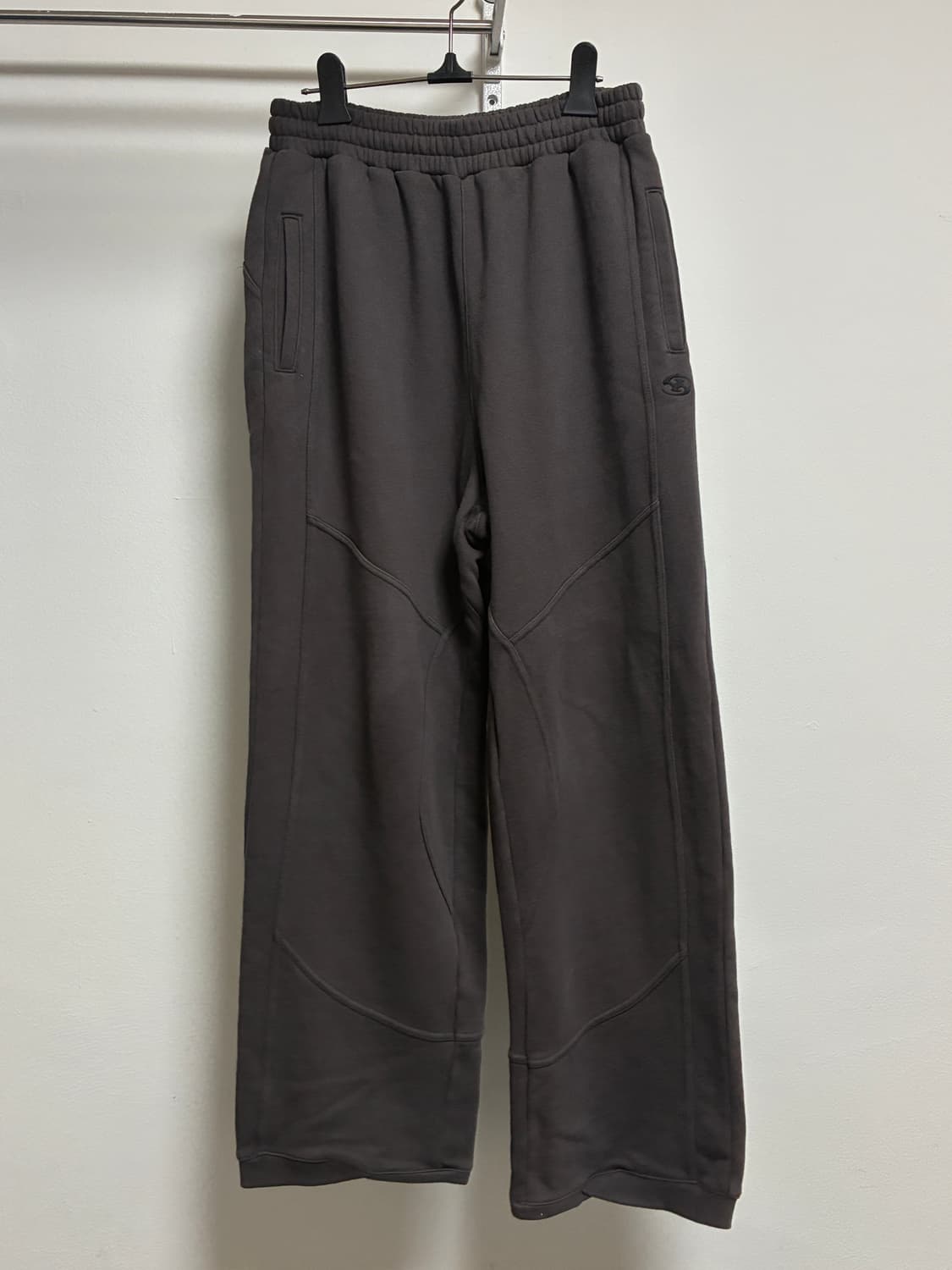 산산기어 23fw 팬츠 브라운  상품이미지1