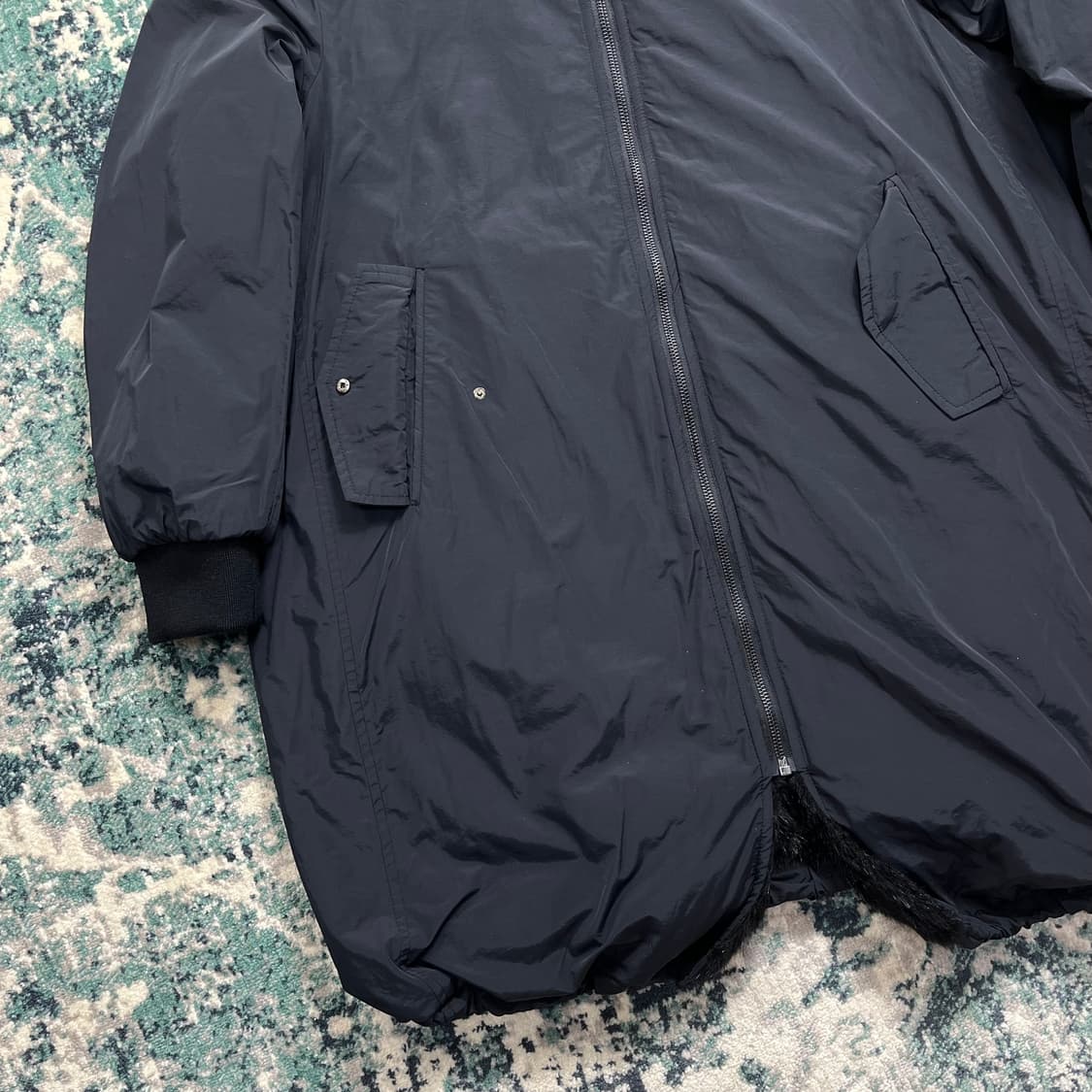 DKNY 도나카란뉴욕 페이크 퍼 양면 코트 패딩 자켓(S) 상품이미지5