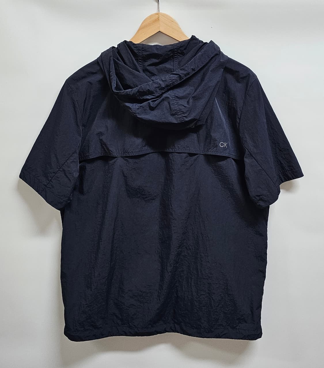캘빈클라인 퍼포먼스 반팔 후드 바람막이 M 상품이미지2