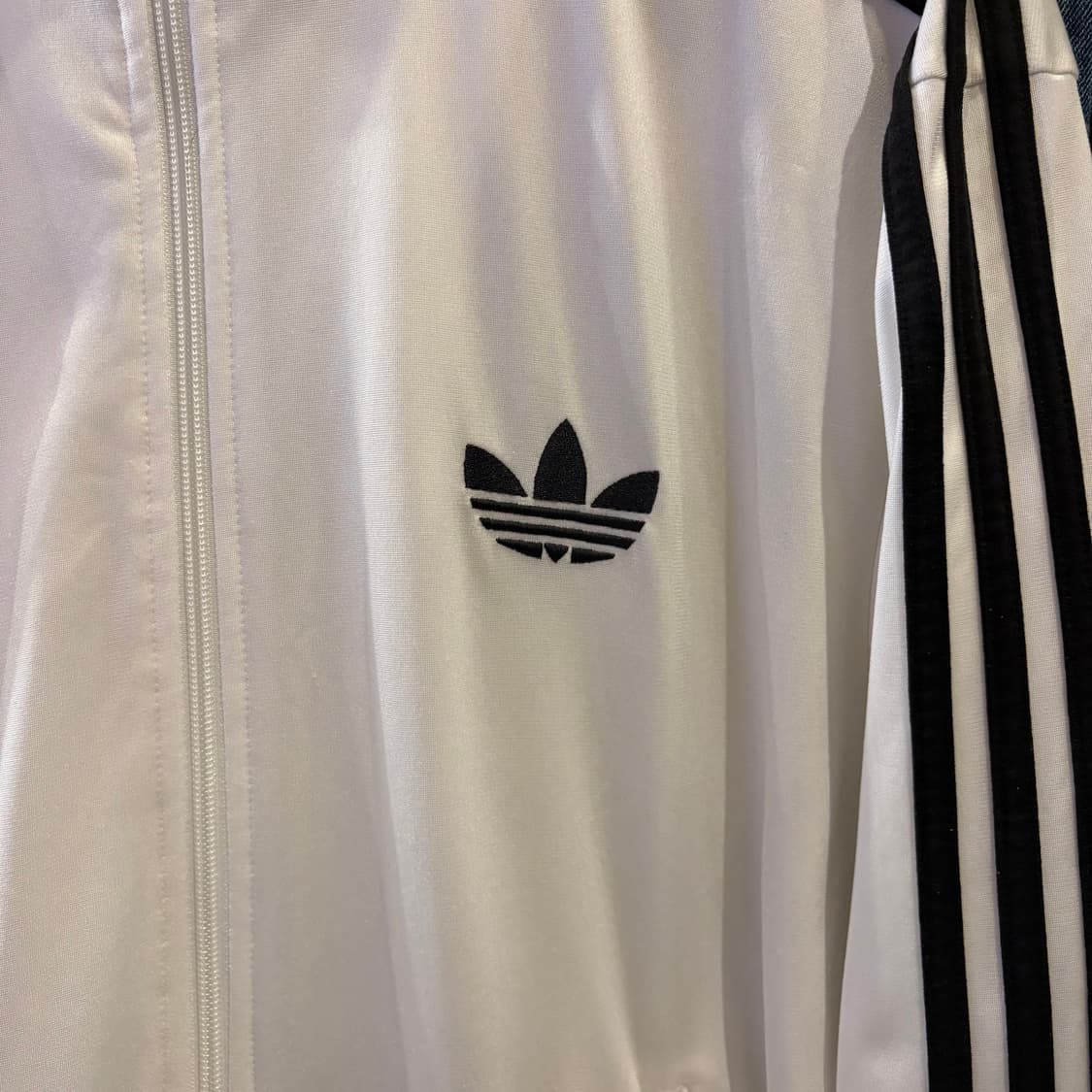 아디다스 구파이어버드 흰/검 져지 L 상품이미지4