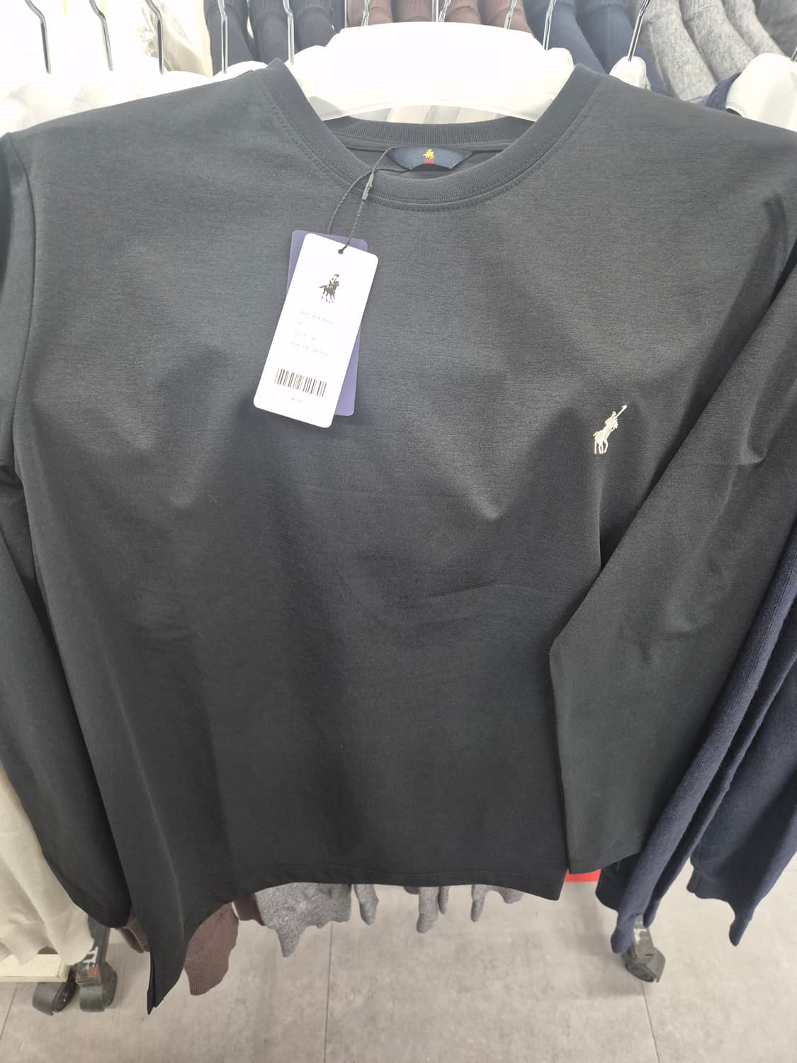 폴로 롱슬리브 새상품 상품이미지1