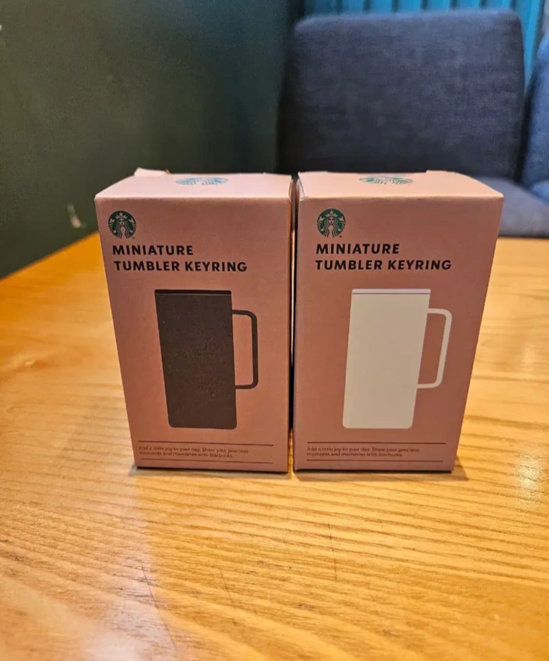 미개봉 스타벅스 텀블러 키링과 베어리스타 파우치 세트 상품이미지4
