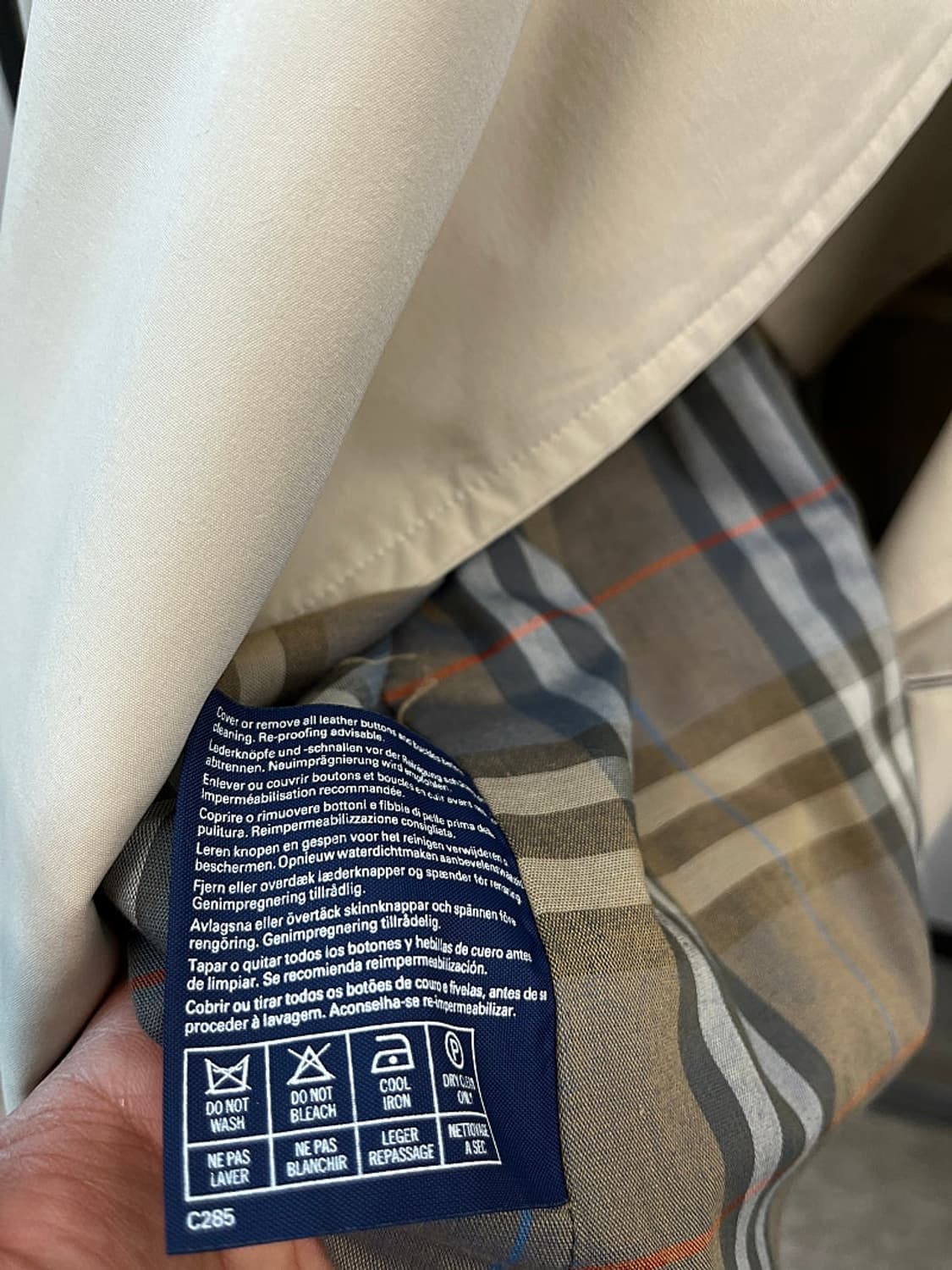 110-115) 버버리 견장 봄 트렌치코트 상품이미지10