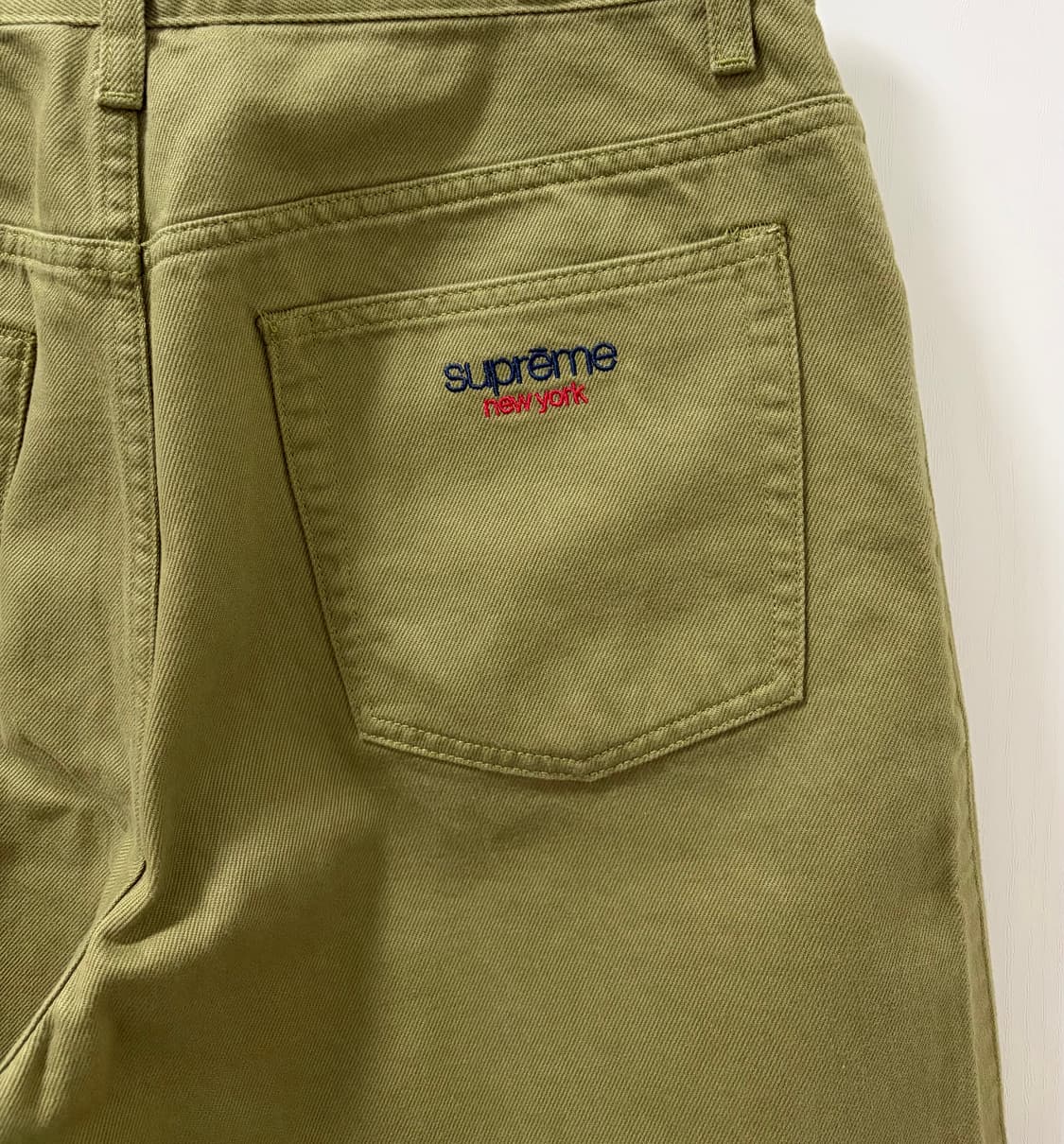 Supreme ' Baggy Denim Short Olive 상품이미지1