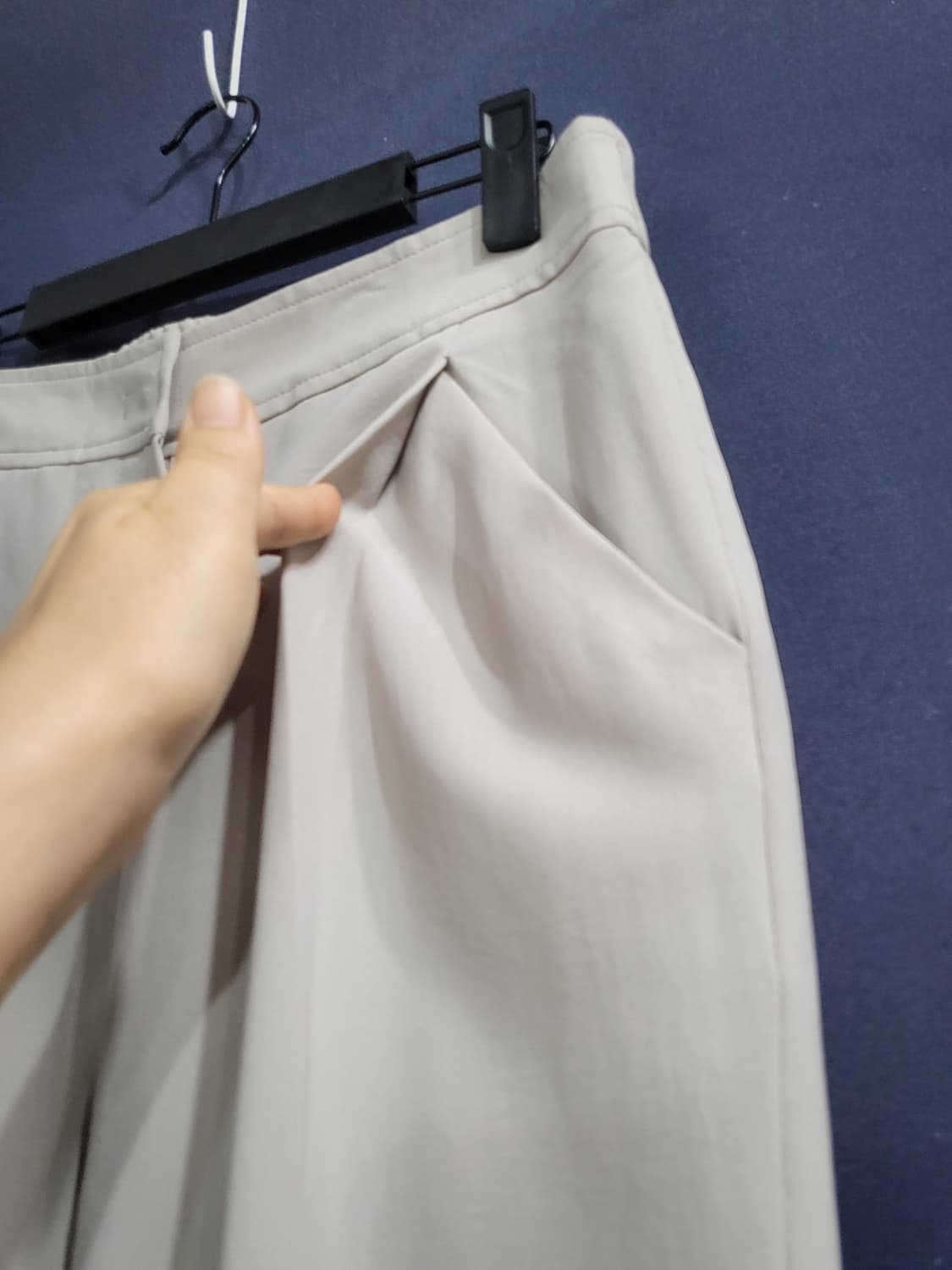 앤클라인 핀턱 밴딩 팬츠 상품이미지3