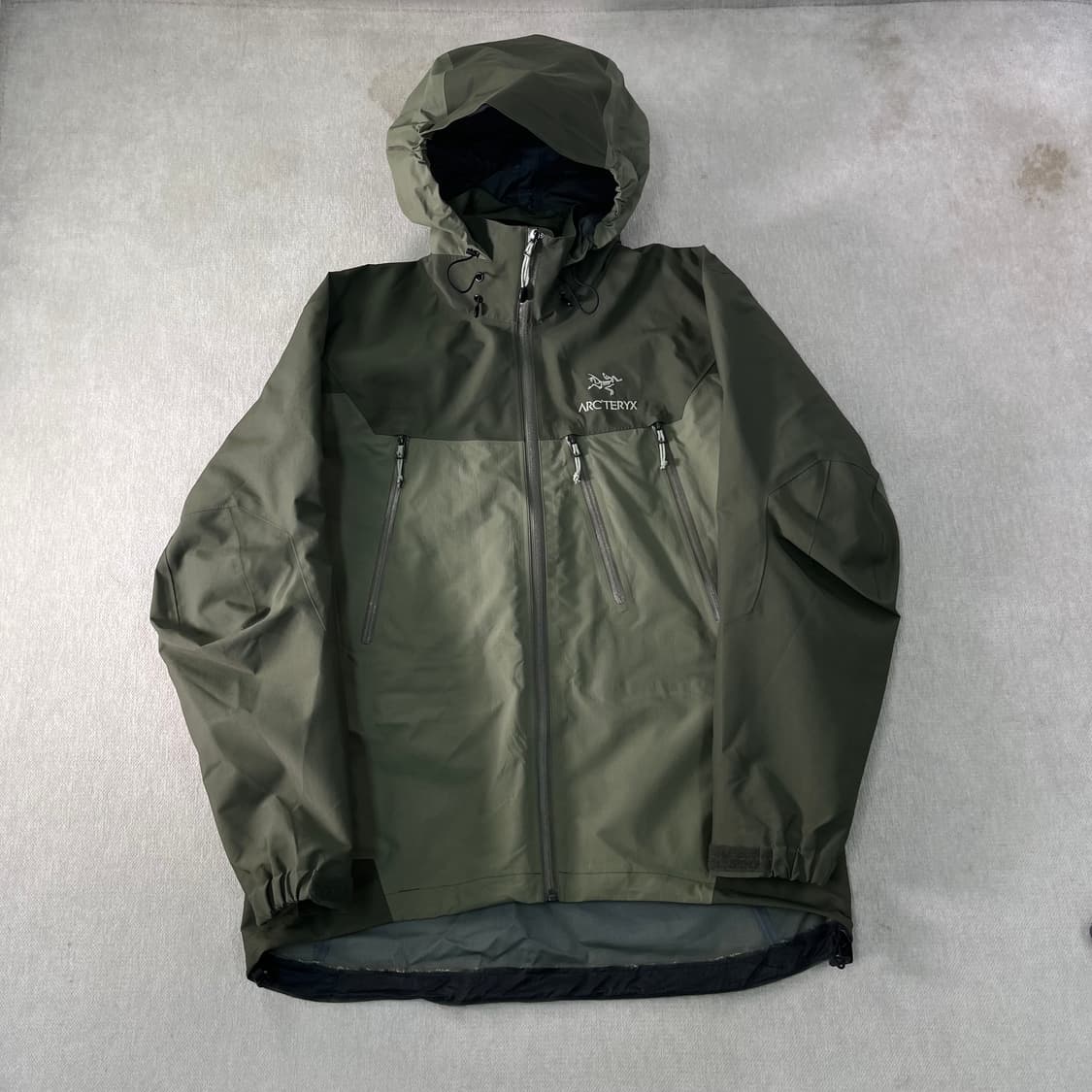100 아크테릭스 세타 1세대 ar 카키 바람막이 자켓  상품이미지1