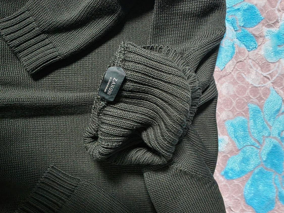 자노네 니트 판매합니다 상품이미지2