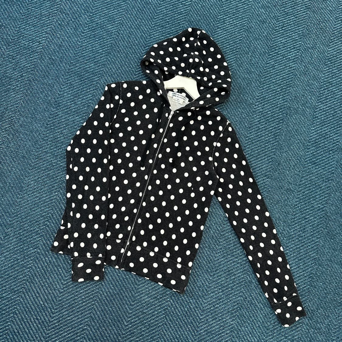 [여성XS] 꼼데가르송 도트 후드집업 상품이미지1