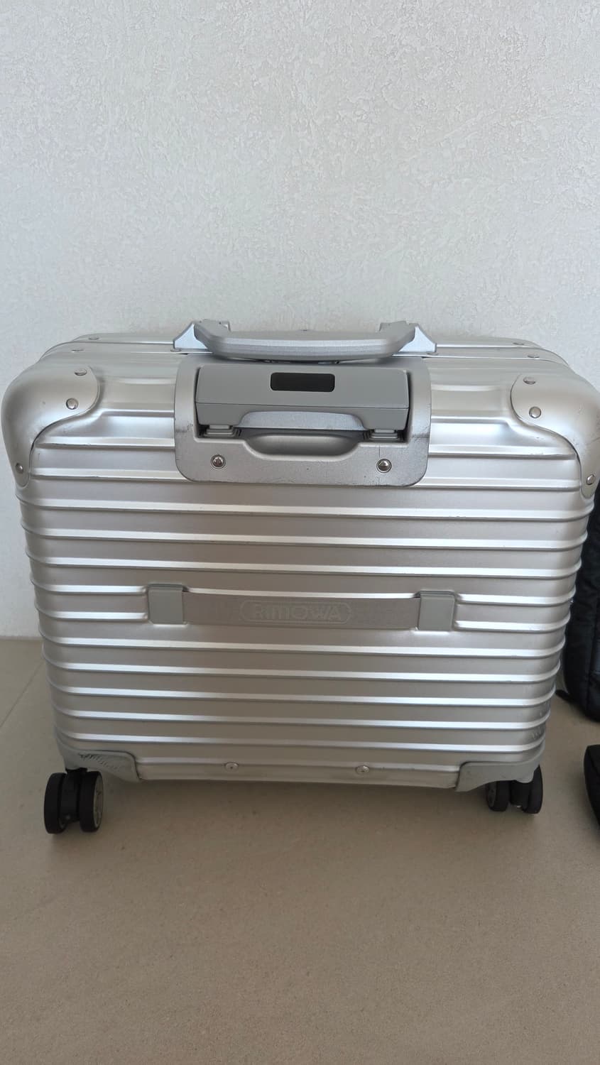 리모와 토파즈 비즈니스 40MW 캐리어 기내용. 정품 상품이미지5