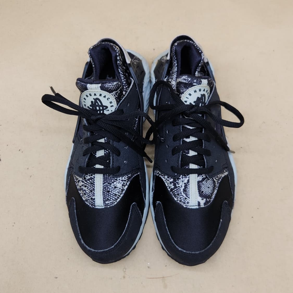 나이키 허라취 런 여성운동화 실사이즈 230 상품이미지2