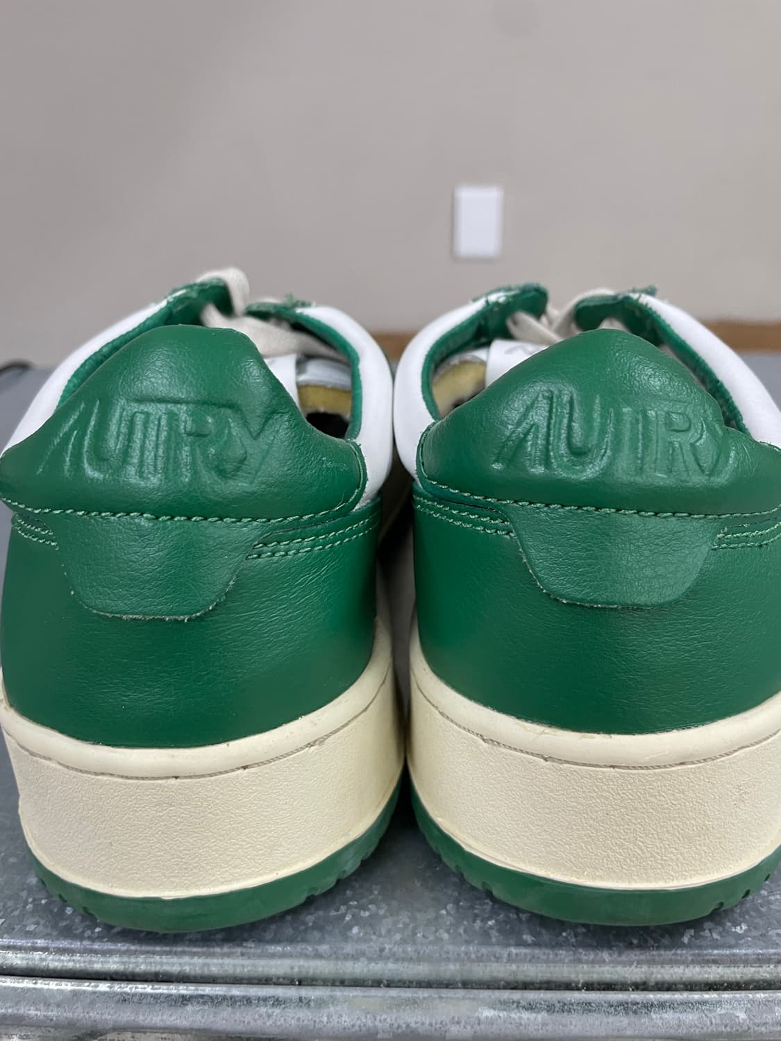 오트리 메달리스트 그린 화이트 44 상품이미지10