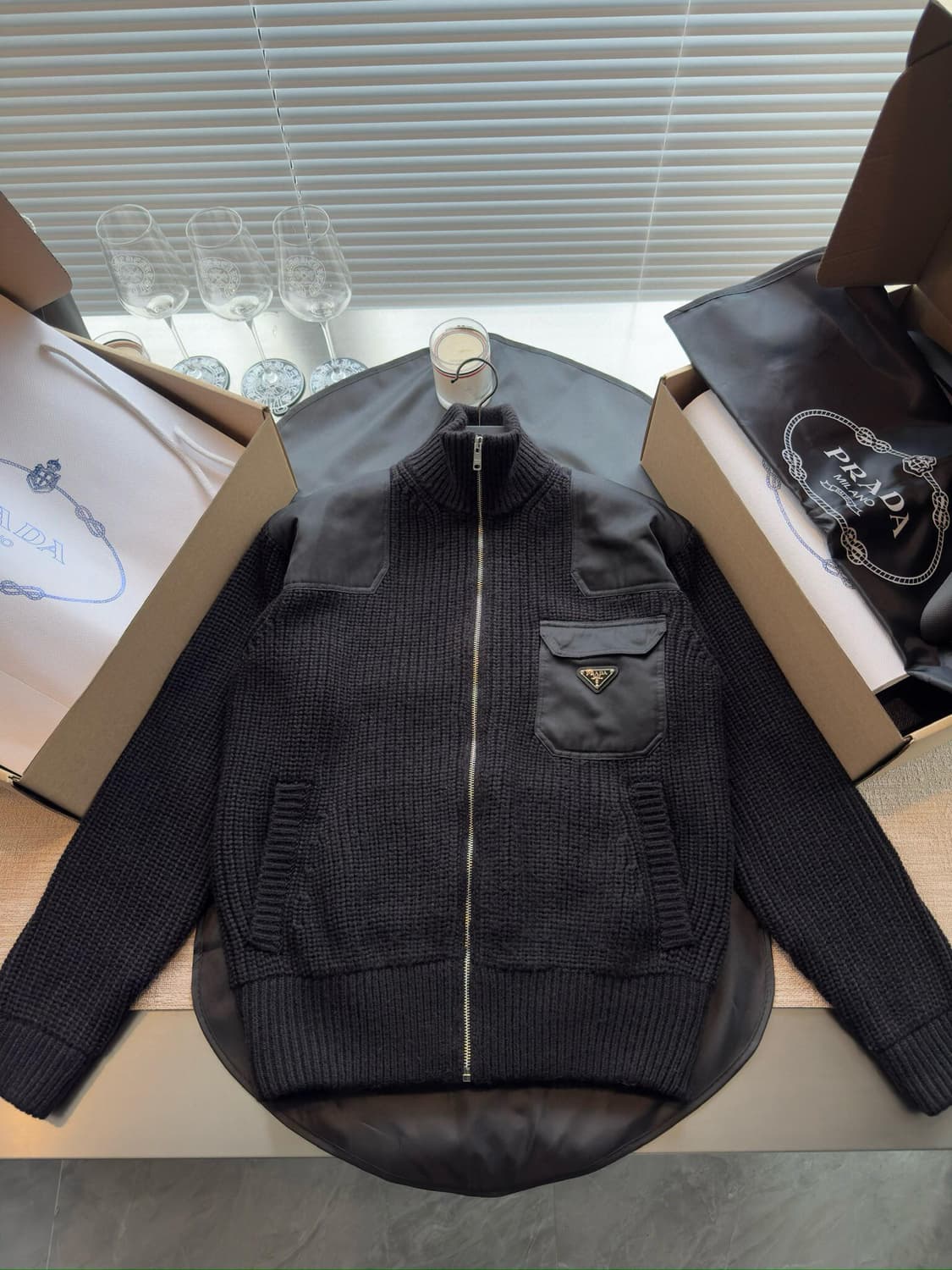 프라다 상품이미지1