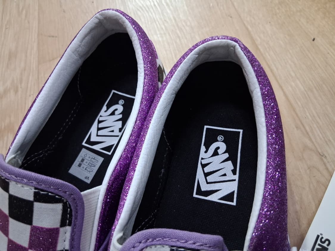 VANC 반스 멀티체크 스니커즈 미착화 240MM적당

표기 차이나24  상품이미지6