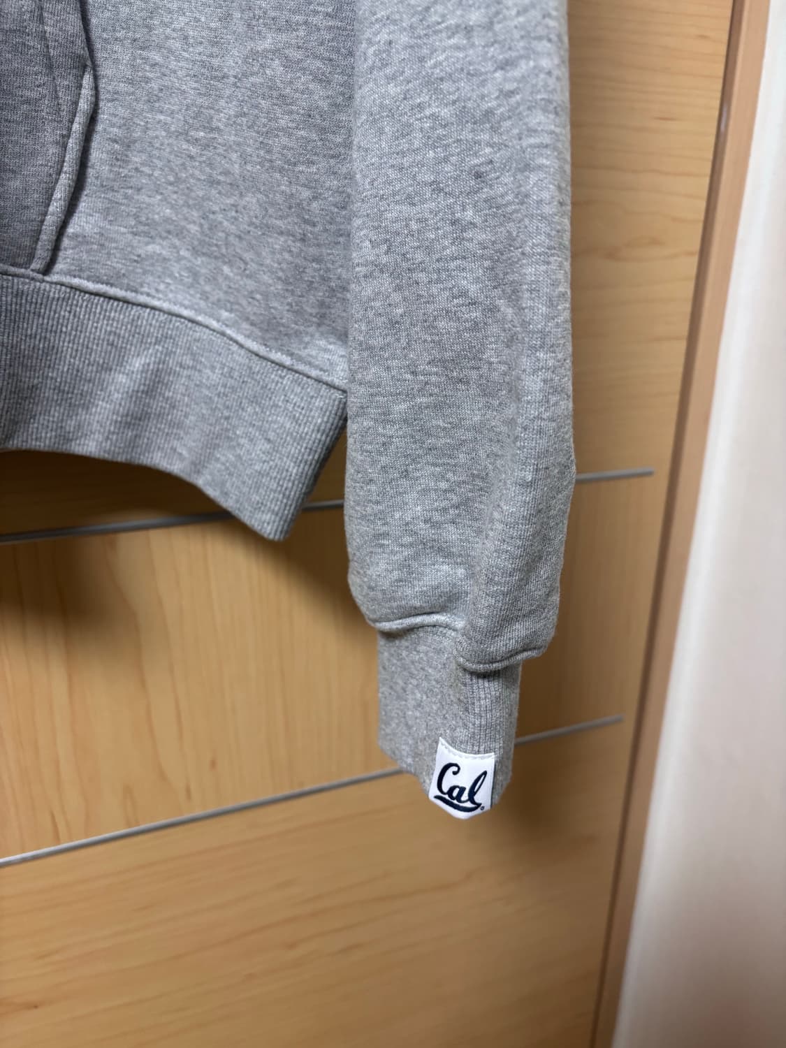 (단종) 유씨버클리 칼 심볼 후드티 상품이미지5