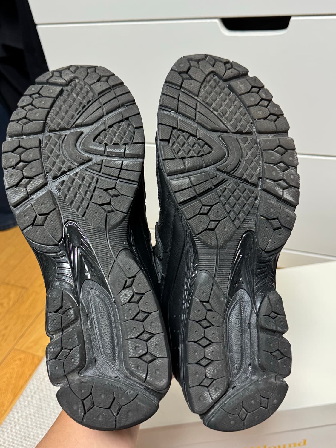 [300]뉴발란스XJJJ자운드 2002R 레더 고어텍스 블랙 스톰 상품이미지9