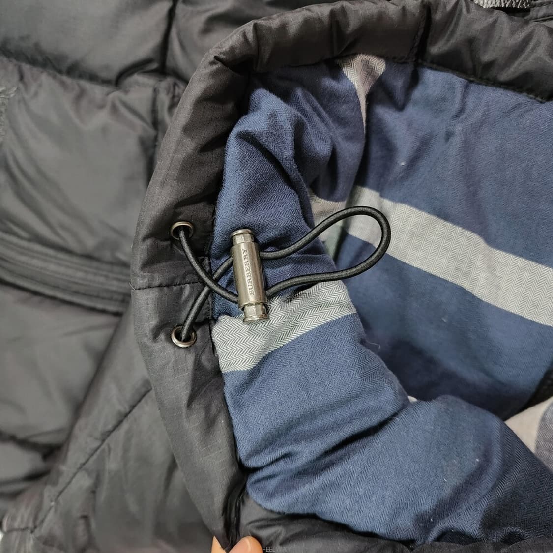 버버리 다운 조끼 남성100

 상품이미지6