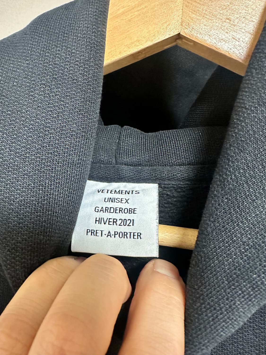 정품 20FW 베트멍 자수로고 후드 판매합니다 상품이미지6