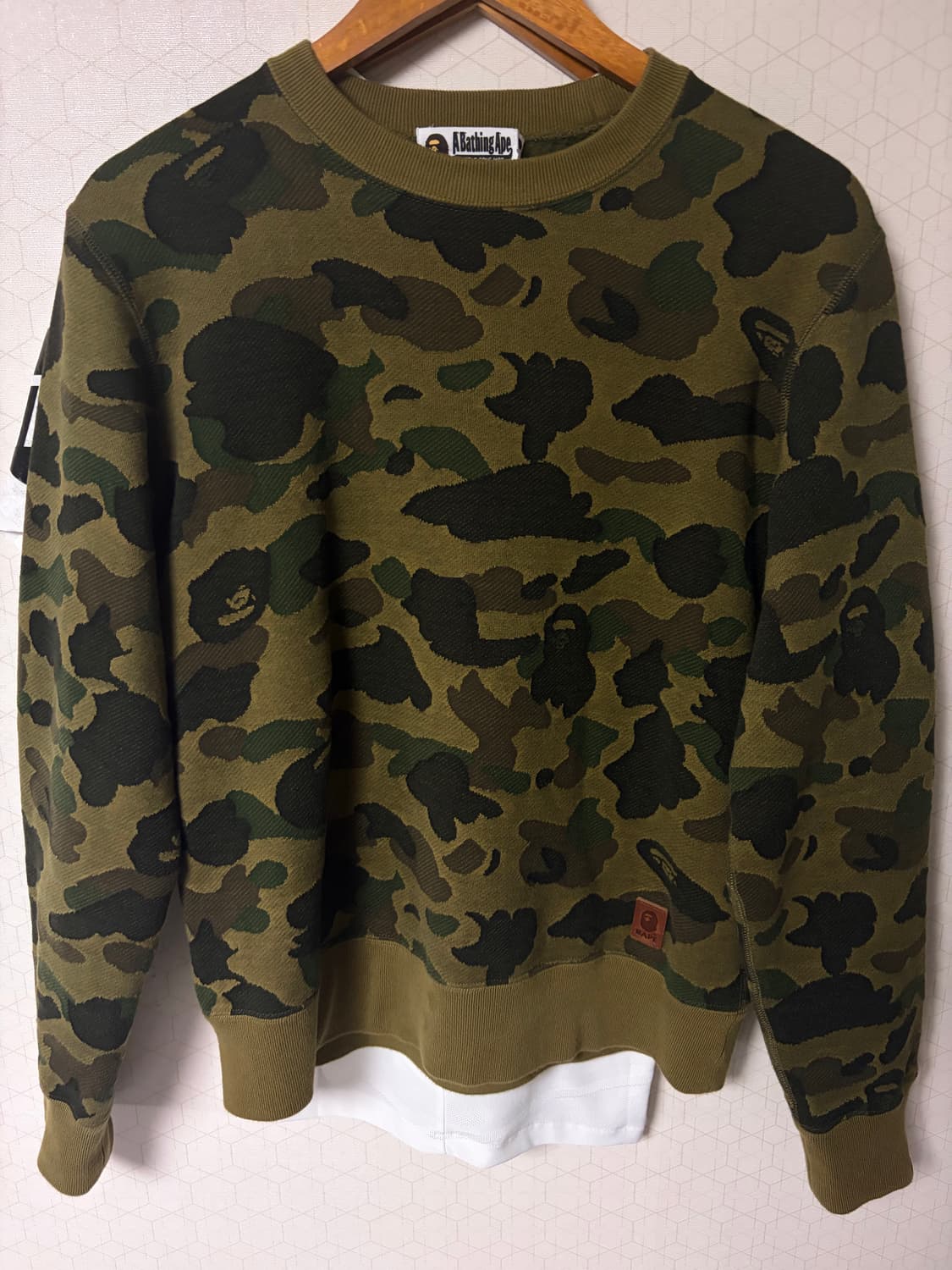 베이프 녹계 카모 니트 상품이미지1