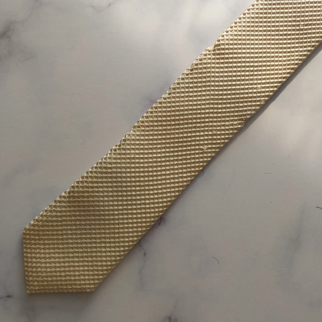 지안프랑코 페레 실크 아이보리 텍스처 넥타이 8.7cm A등급 K1714 상품이미지10