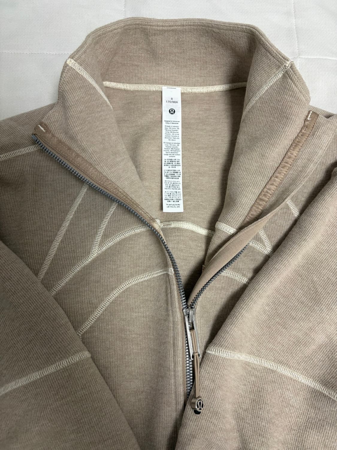 룰루레몬 디파인 오버사이즈드 재킷 브러시드 리브드 8사이즈 판매합니다 상품이미지3