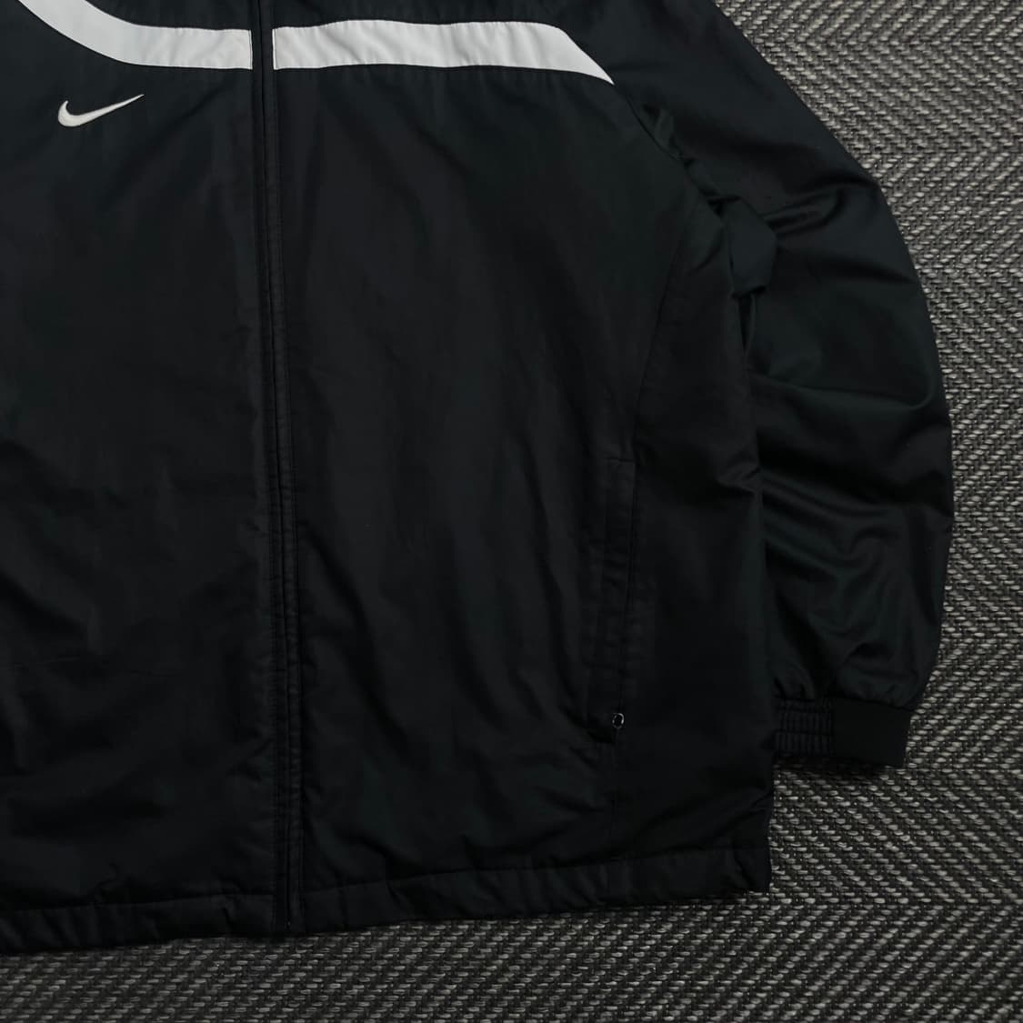 나이키 올드스쿨 스우시 바람막이 자켓 블랙y 4245 상품이미지3