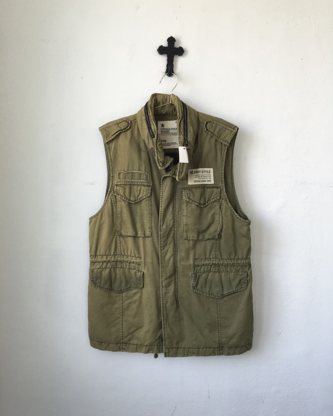 Khaki vest 상품이미지1