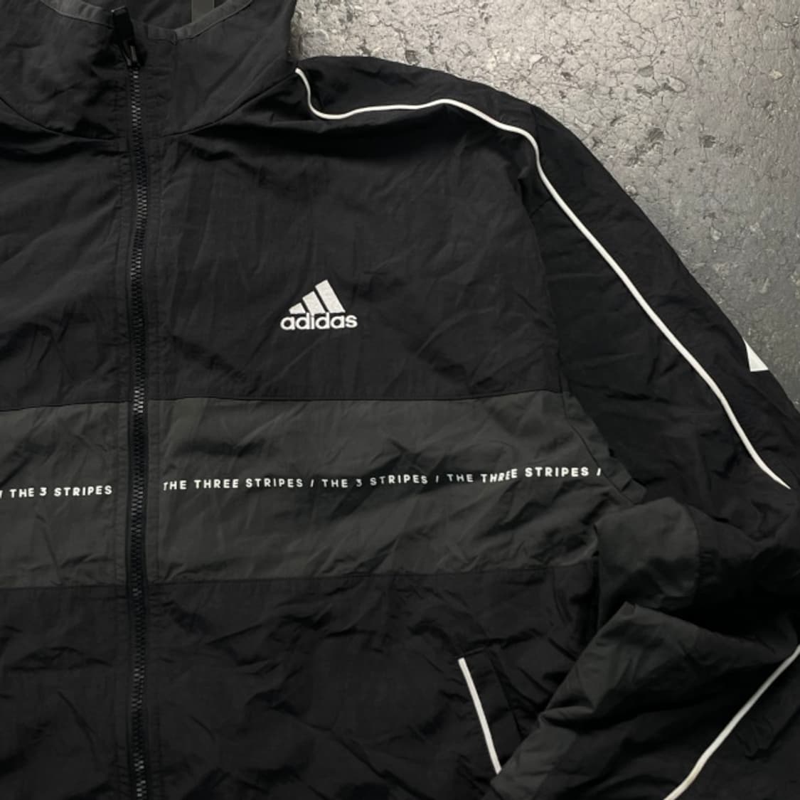 100 아디다스 오버사이즈 핏 바람막이 상품이미지2