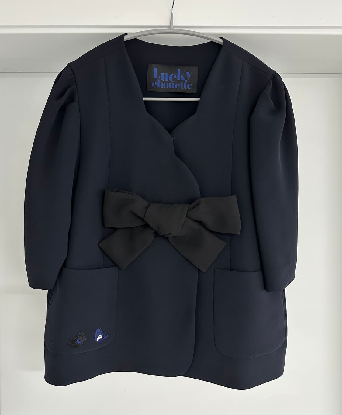 [럭키슈에뜨] 여성 블랙 리본 자켓 상품이미지1