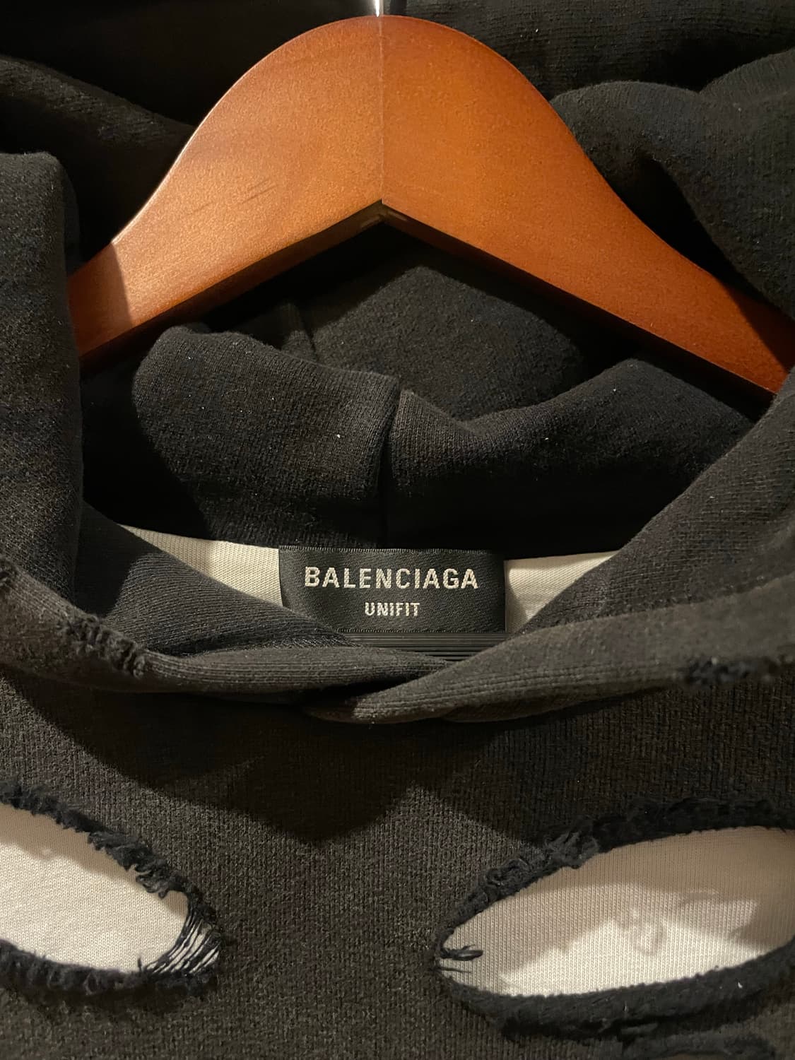 발렌시아가 디스트로이드 후드 블랙 화이트 상품이미지3