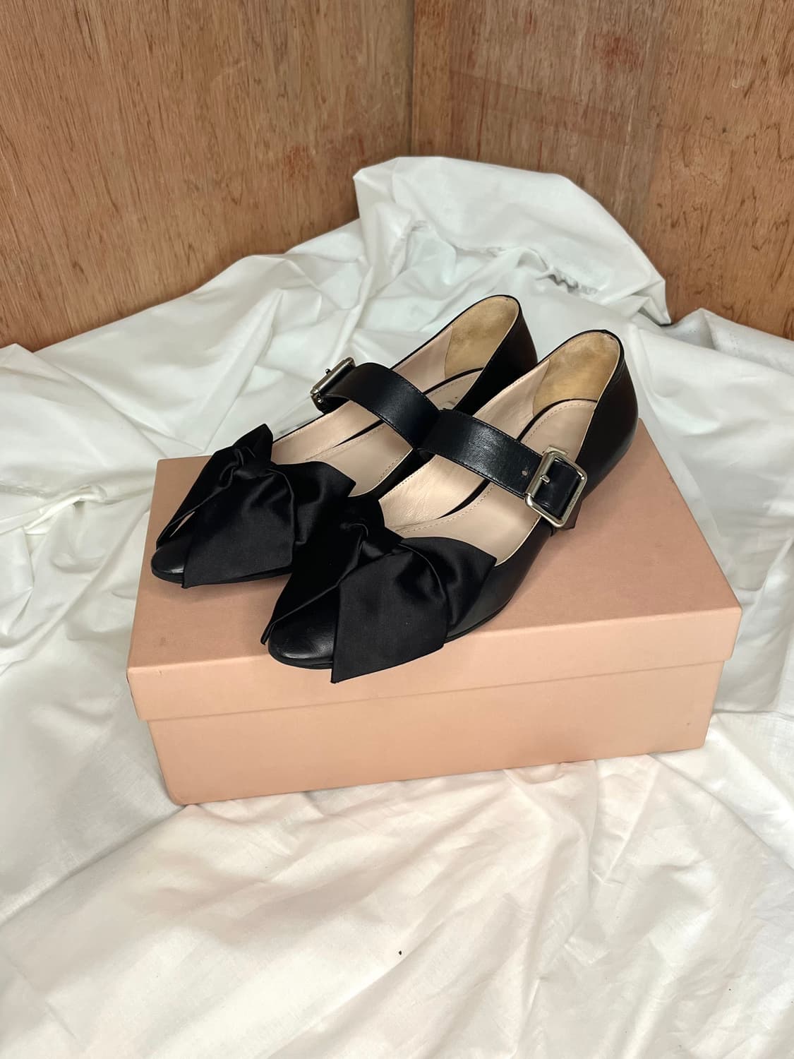 미우미우 블랙 레더 보우 메리제인 플랫 상품이미지2